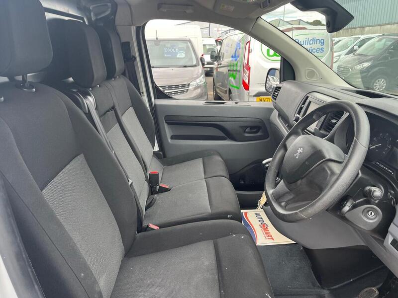 Peugeot Expert BlueHDi 1000 Professional Premium - U15211