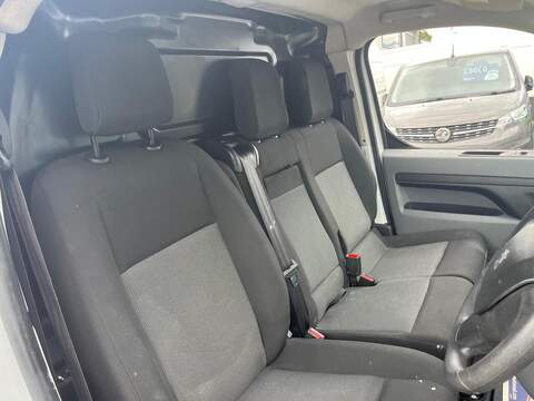 Peugeot Expert BlueHDi 1000 Professional Premium - U15211