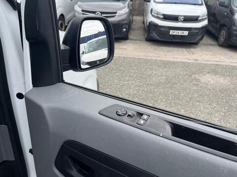 Peugeot Expert BlueHDi 1000 Professional Premium - U15211
