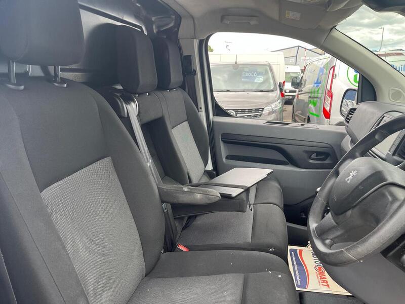 Peugeot Expert BlueHDi 1000 Professional Premium - U15211