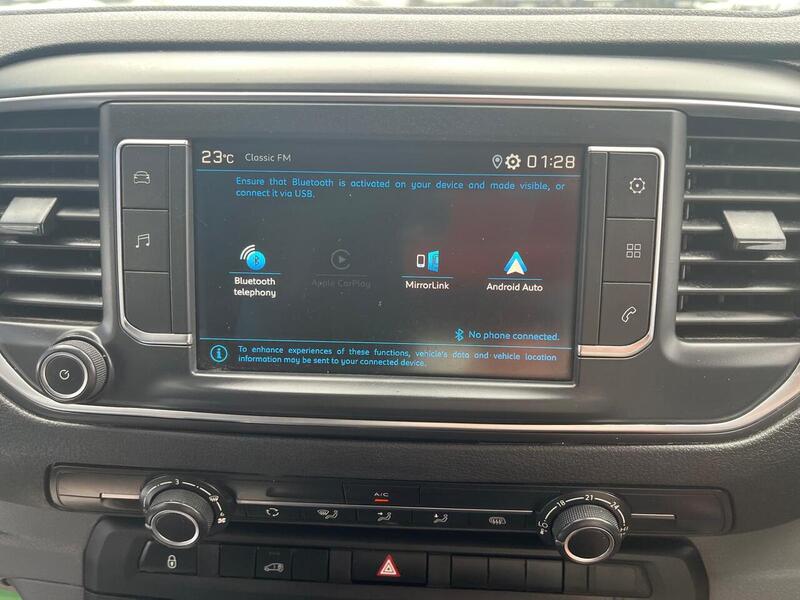 Peugeot Expert BlueHDi 1000 Professional Premium - U15211