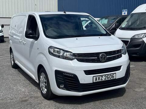Vauxhall Vivaro Turbo D 2700 Sportive - U15221