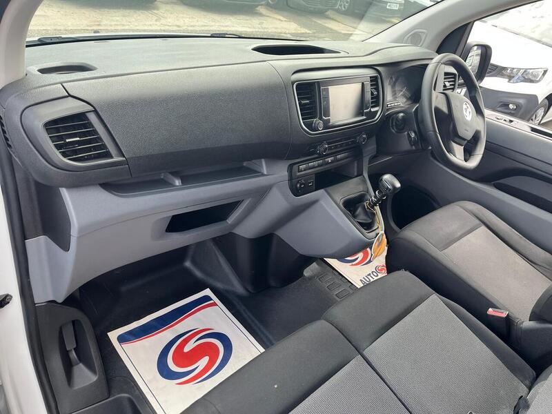 Vauxhall Vivaro Turbo D 2700 Sportive - U15221