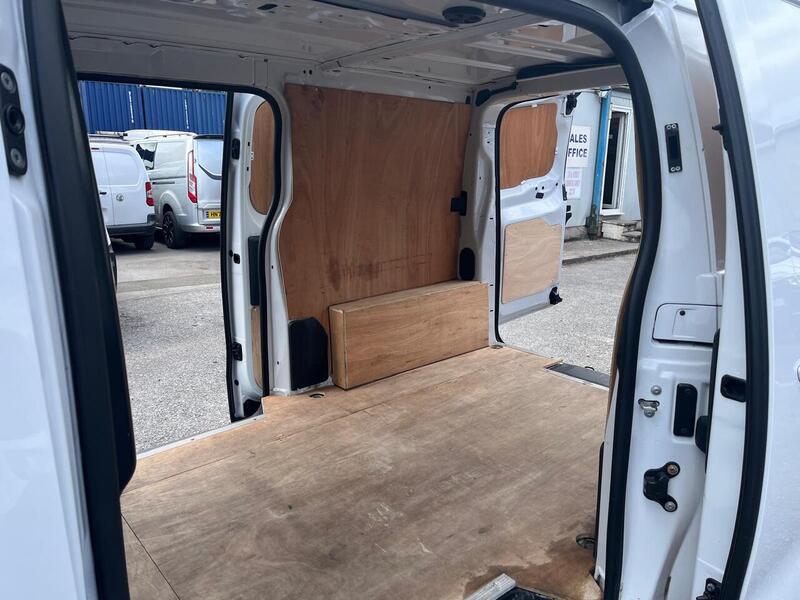 Vauxhall Vivaro Turbo D 2700 Sportive - U15221