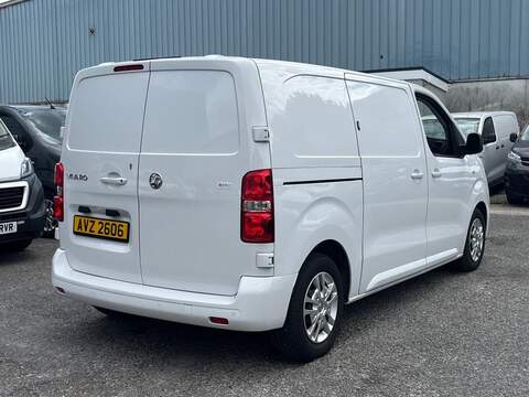 Vauxhall Vivaro Turbo D 2700 Sportive - U15221