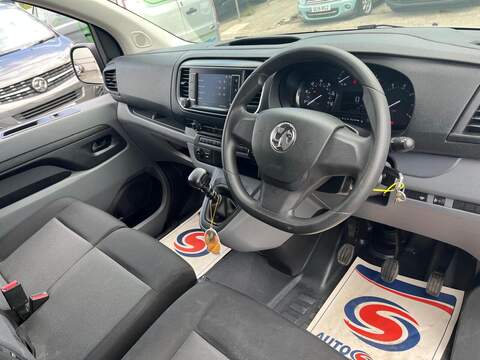 Vauxhall Vivaro Turbo D 2700 Sportive - U15221