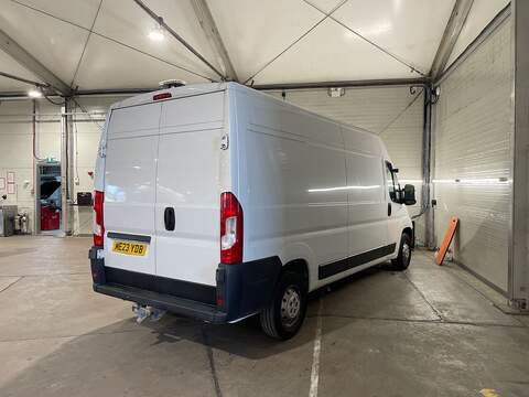 Peugeot Boxer BlueHDi 335 Professional Premium + - U15223