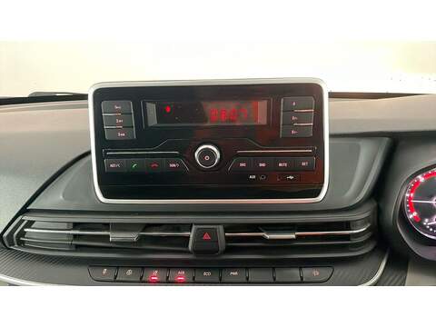 MAXUS Deliver 9 D20 - U15228