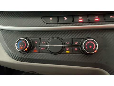 MAXUS Deliver 9 D20 - U15228