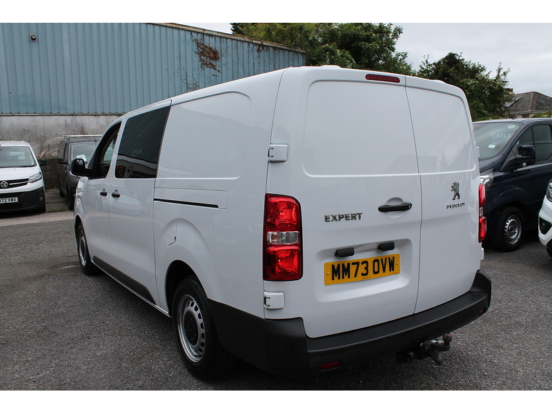 Peugeot Expert BlueHDi 1200 Professional Premium + - U15235