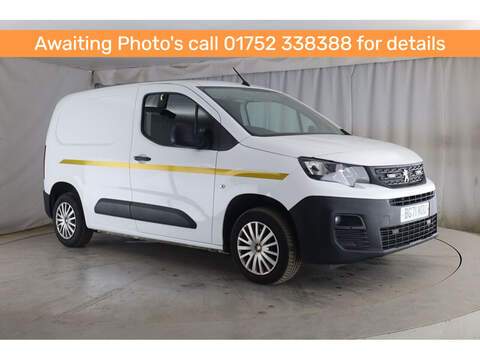 Peugeot Partner 2.0 BlueHDi 1200 Professional Premium + Long Crew Van Double Cab 6dr Diesel Manual LWB Euro 6 (6 Seat) (145 ps)