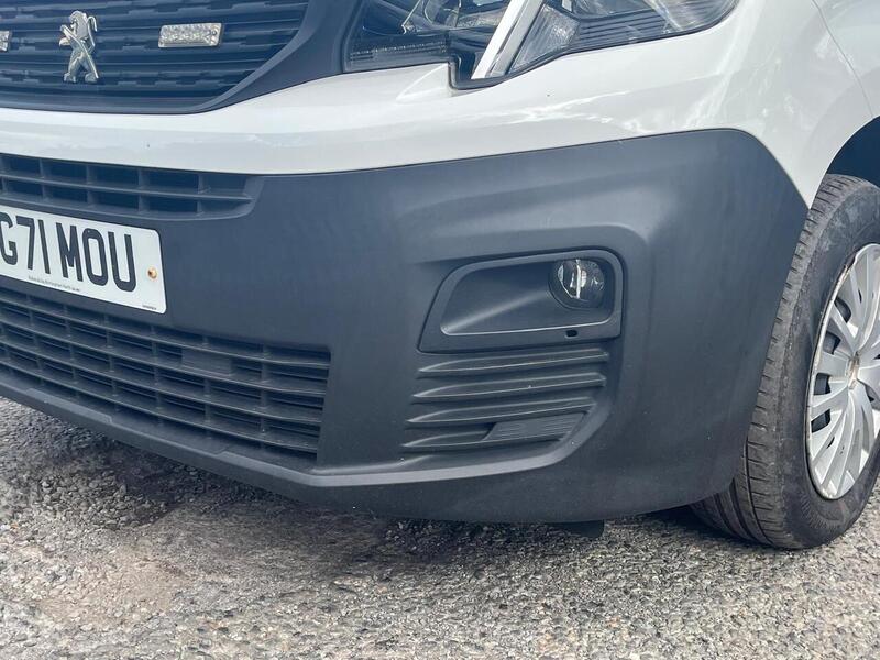 Peugeot Partner BlueHDi 650 Professional Premium - U15248