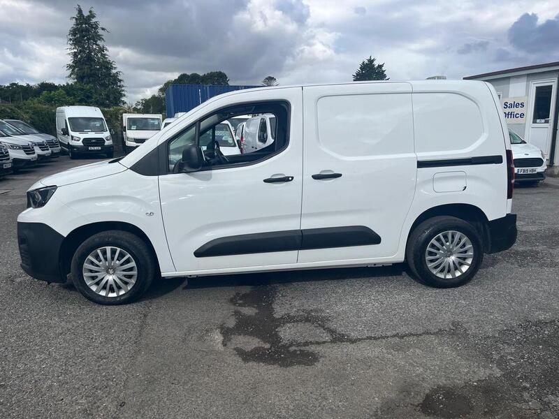Peugeot Partner BlueHDi 650 Professional Premium - U15248