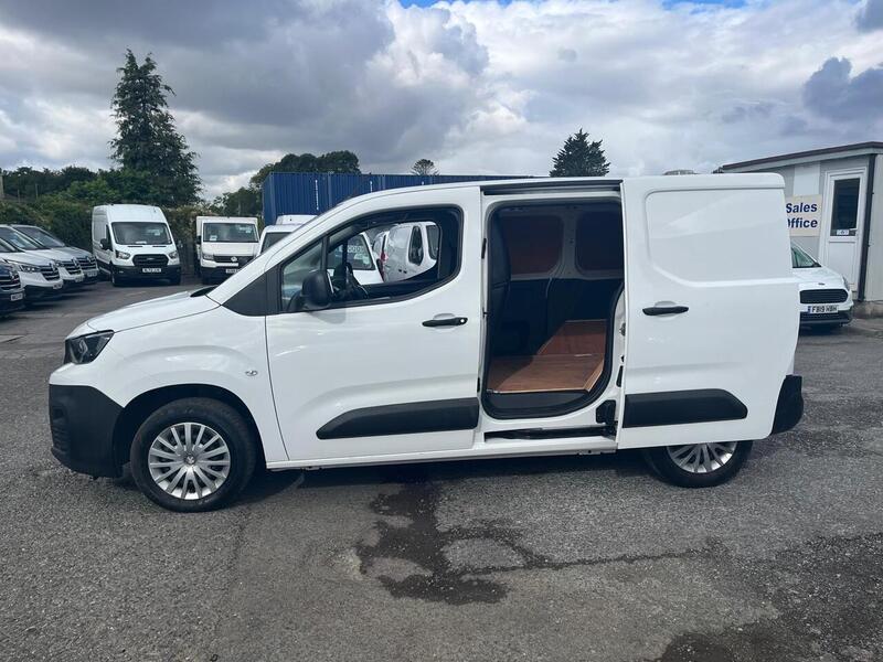 Peugeot Partner BlueHDi 650 Professional Premium - U15248