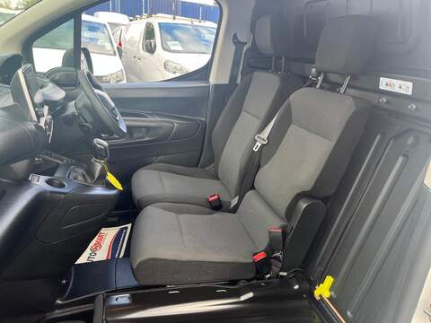 Peugeot Partner BlueHDi 650 Professional Premium - U15248