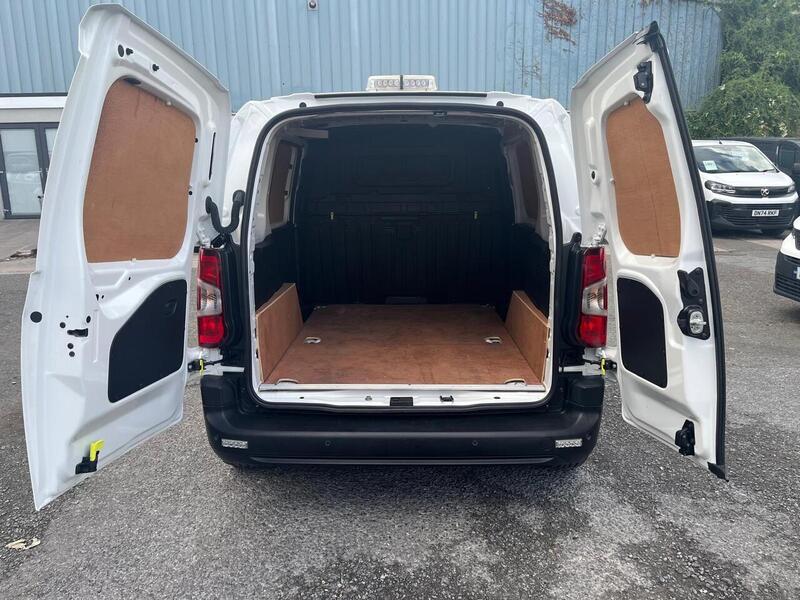 Peugeot Partner BlueHDi 650 Professional Premium - U15248