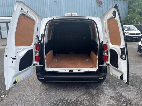 Peugeot Partner BlueHDi 650 Professional Premium - U15248