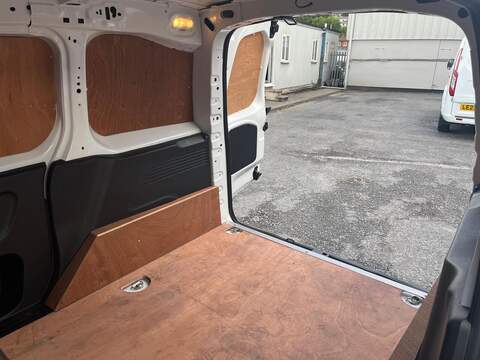 Peugeot Partner BlueHDi 650 Professional Premium - U15248