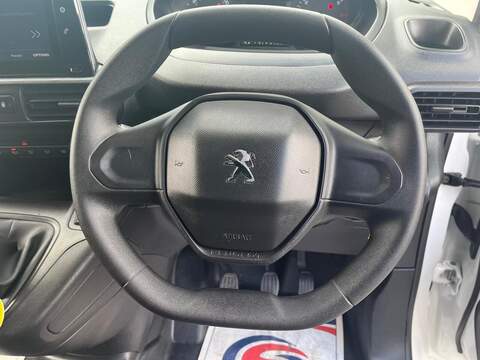 Peugeot Partner BlueHDi 650 Professional Premium - U15248