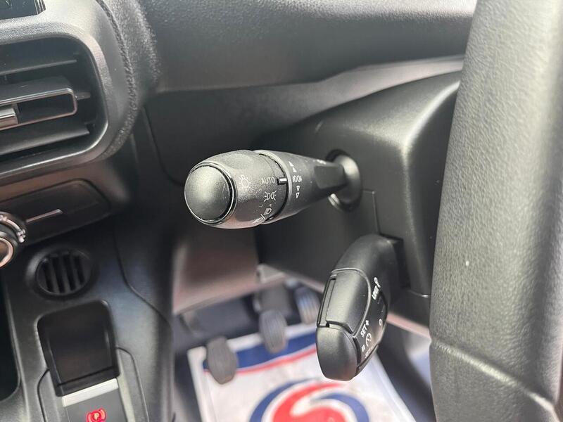 Peugeot Partner BlueHDi 650 Professional Premium - U15248