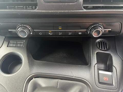 Peugeot Partner BlueHDi 650 Professional Premium - U15248