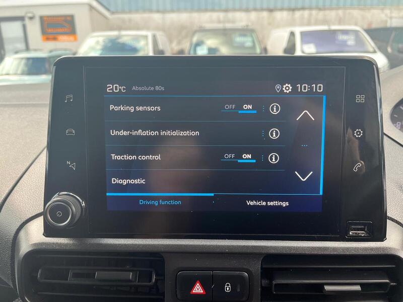 Peugeot Partner BlueHDi 650 Professional Premium - U15248