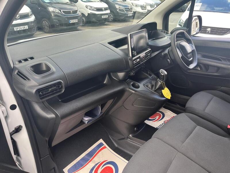 Peugeot Partner BlueHDi 650 Professional Premium - U15248