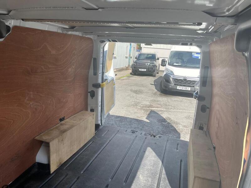 Ford Transit Custom 320 EcoBlue Limited - U15258