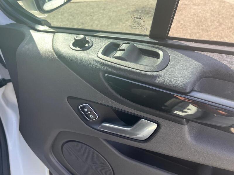 Ford Transit Custom 320 EcoBlue Limited - U15258