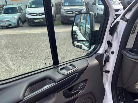 Ford Transit Custom 300 EcoBlue Leader - U15261