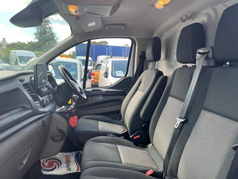 Ford Transit Custom 300 EcoBlue Leader - U15261