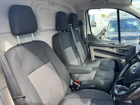 Ford Transit Custom 300 EcoBlue Leader - U15261