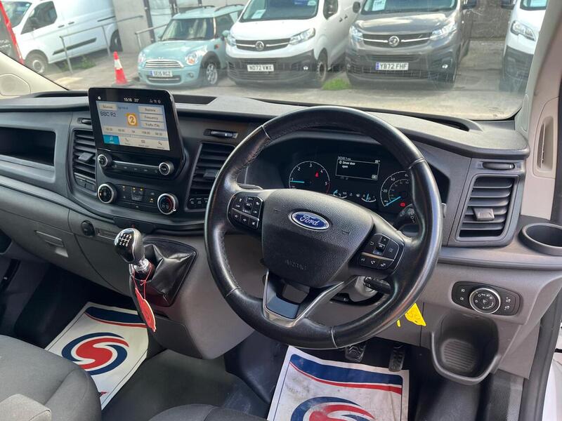 Ford Transit Custom 300 EcoBlue Leader - U15261