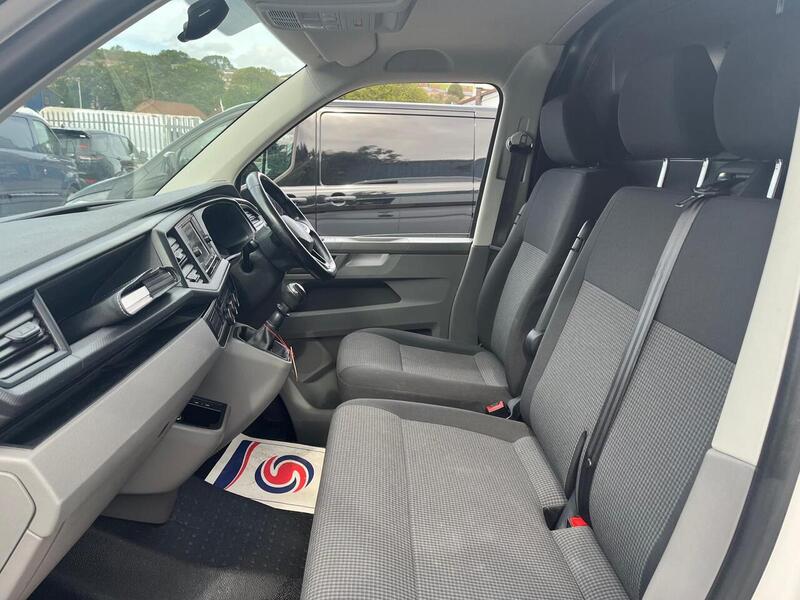 Volkswagen Transporter TDI T30 Startline - U15275