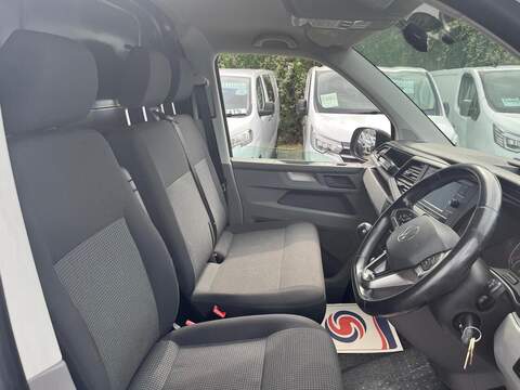 Volkswagen Transporter TDI T30 Startline - U15275