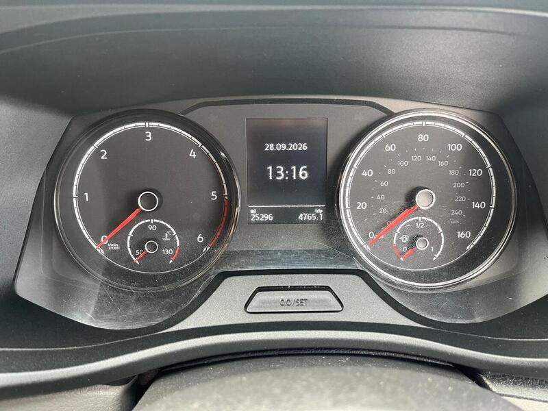 Volkswagen Transporter TDI T30 Startline - U15275