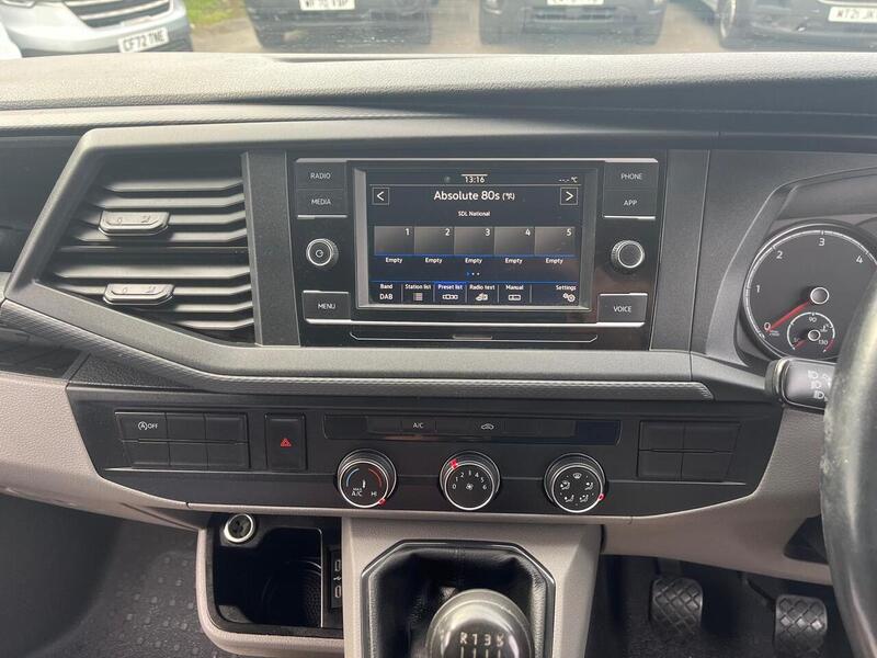 Volkswagen Transporter TDI T30 Startline - U15275