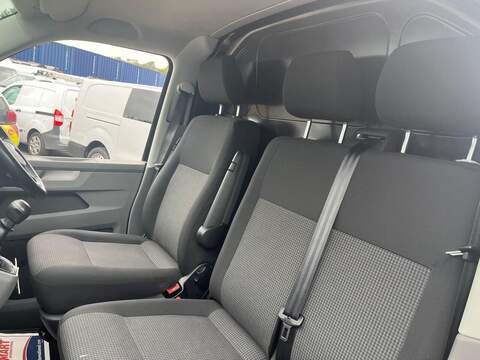 Volkswagen Transporter TDI T28 Startline - U15282