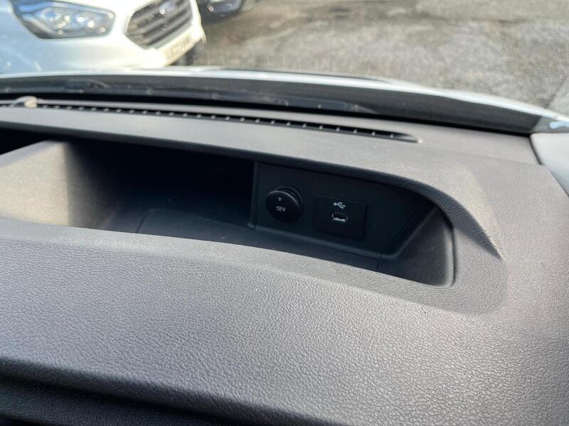 Ford Transit 350 EcoBlue Leader - U15284