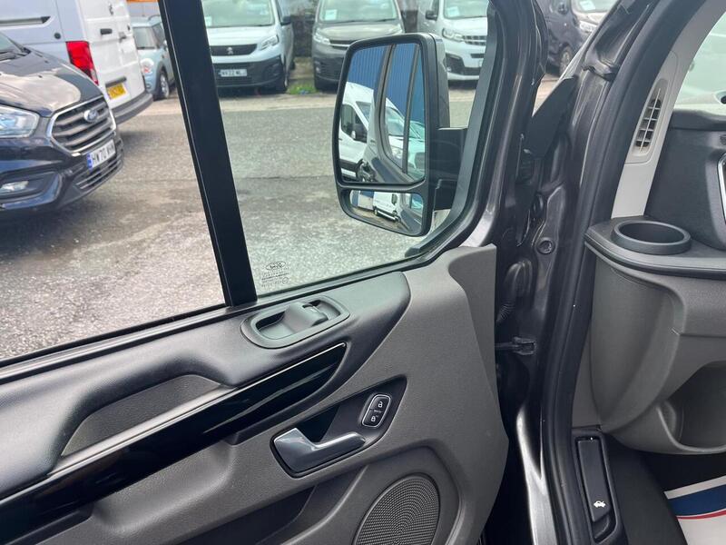 Ford Transit Custom 300 EcoBlue Limited - U15287