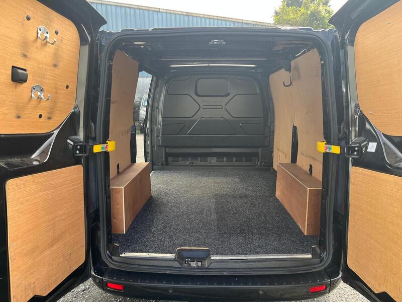 Ford Transit Custom 280 EcoBlue Limited - U15288