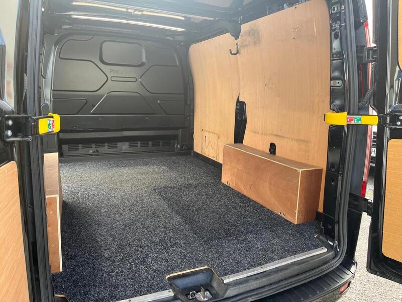 Ford Transit Custom 280 EcoBlue Limited - U15288