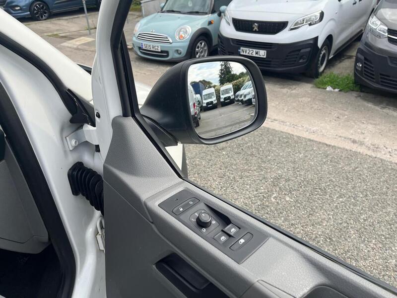 Volkswagen Transporter TDI T30 Startline - U15303