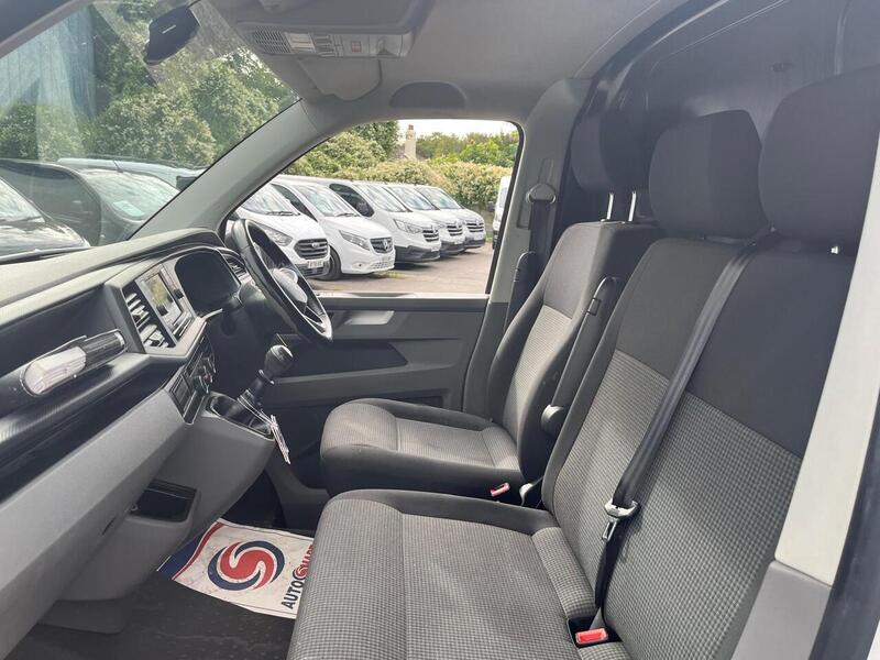 Volkswagen Transporter TDI T30 Startline - U15303