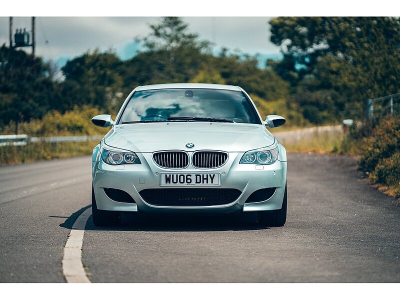 BMW M5 5.0 V10 SMG Euro 4 4dr