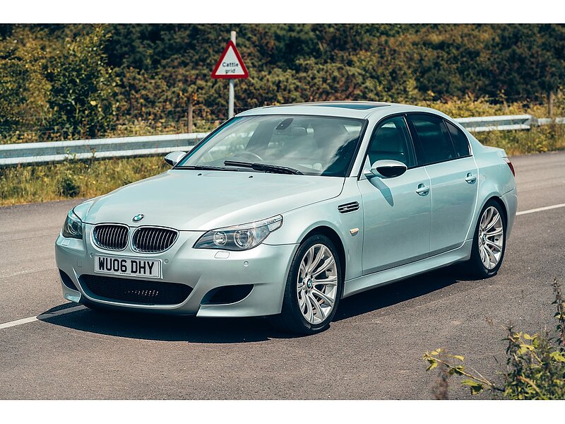 BMW M5 5.0 V10 SMG Euro 4 4dr