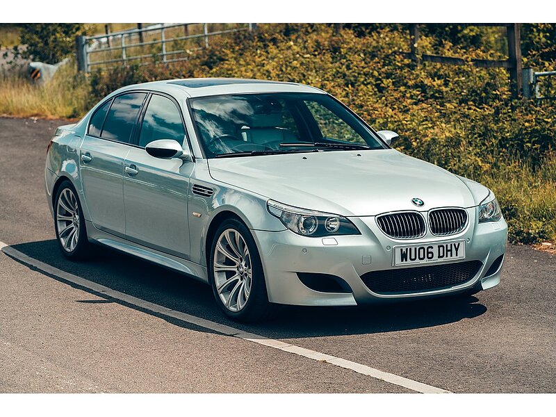 BMW M5 5.0 V10 SMG Euro 4 4dr