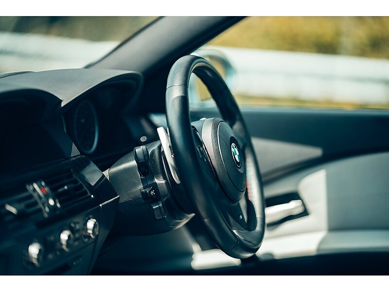 BMW M5 5.0 V10 SMG Euro 4 4dr