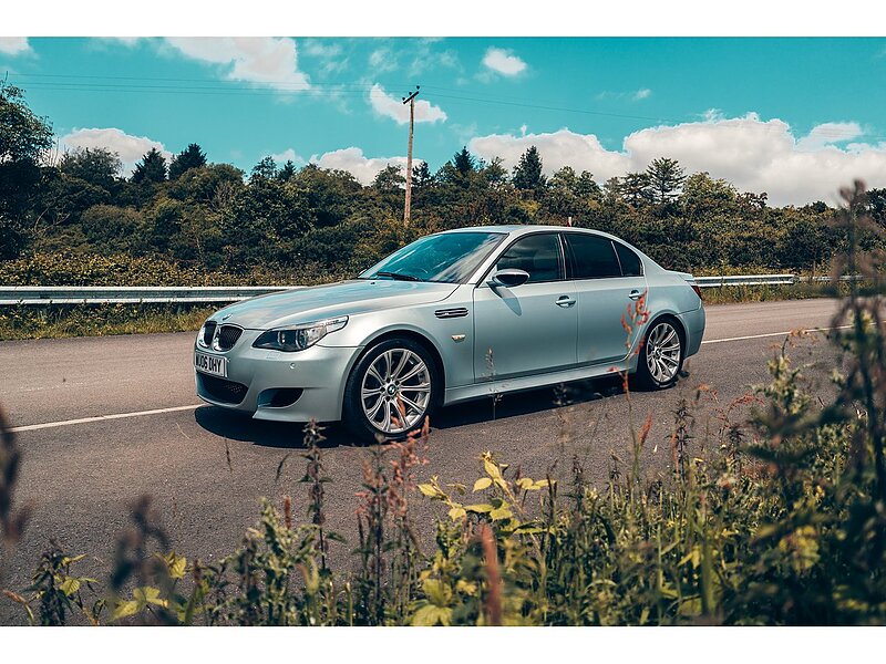 BMW M5 5.0 V10 SMG Euro 4 4dr