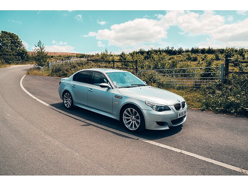 BMW M5 5.0 V10 SMG Euro 4 4dr